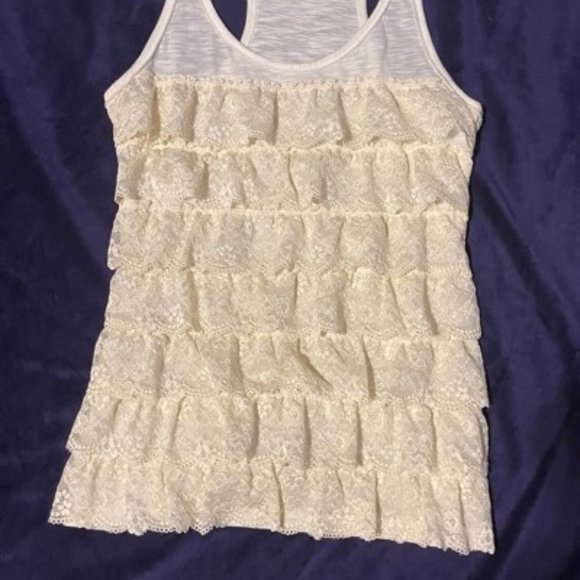 Light and Lacy - Picture 1 of 3